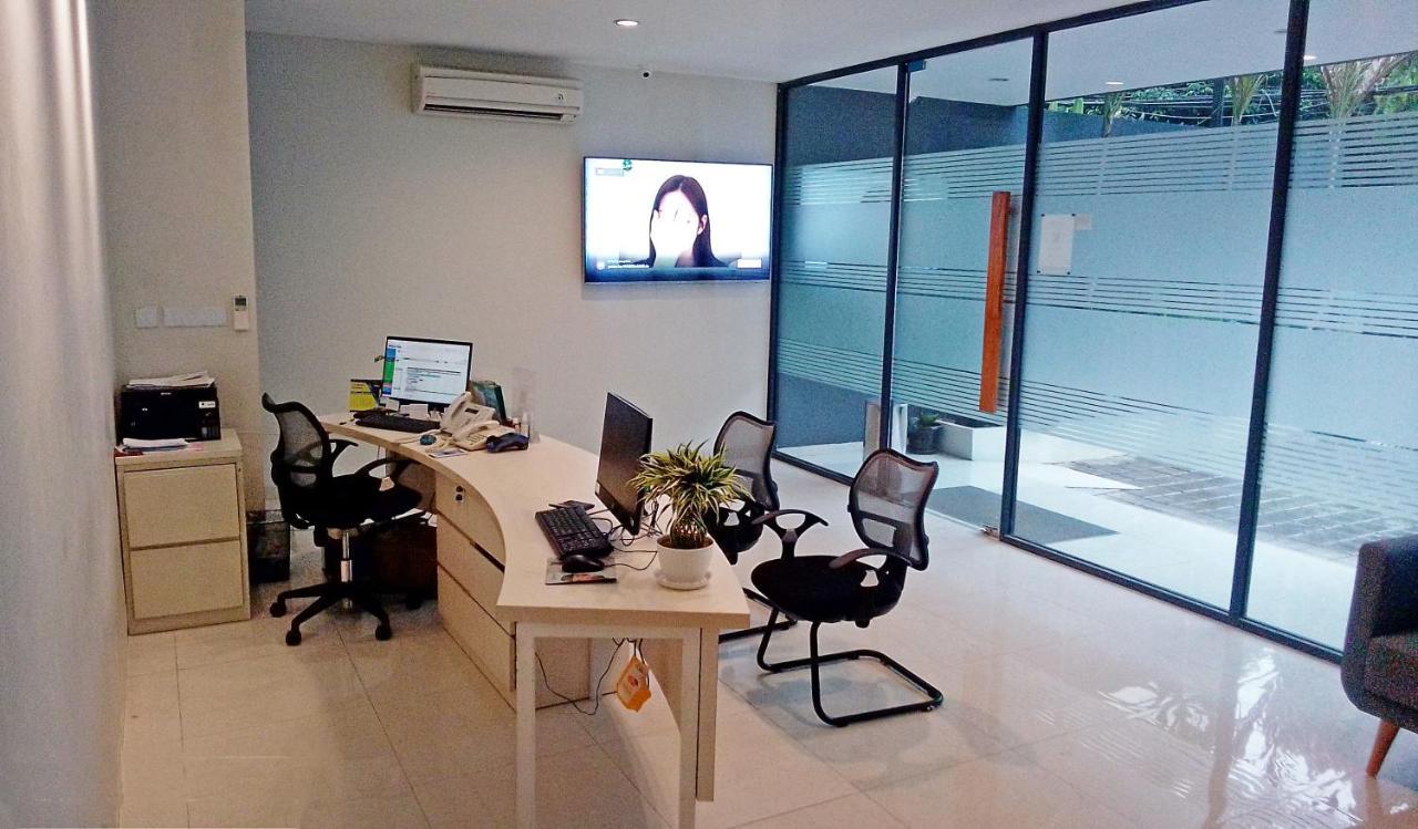 Legreen Suite Sudirman Jakarta Exterior foto